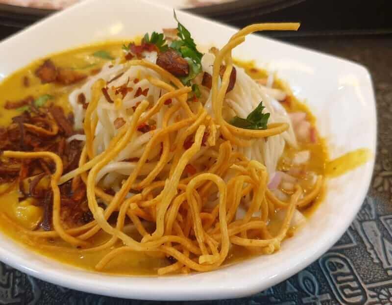 Veg Khow Suey